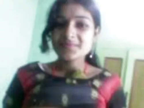 નાઈટ ક્લબમાં કેટલાંક ...