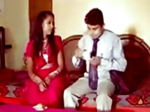 મીઠી અને ગરમ શ્યામા  ...